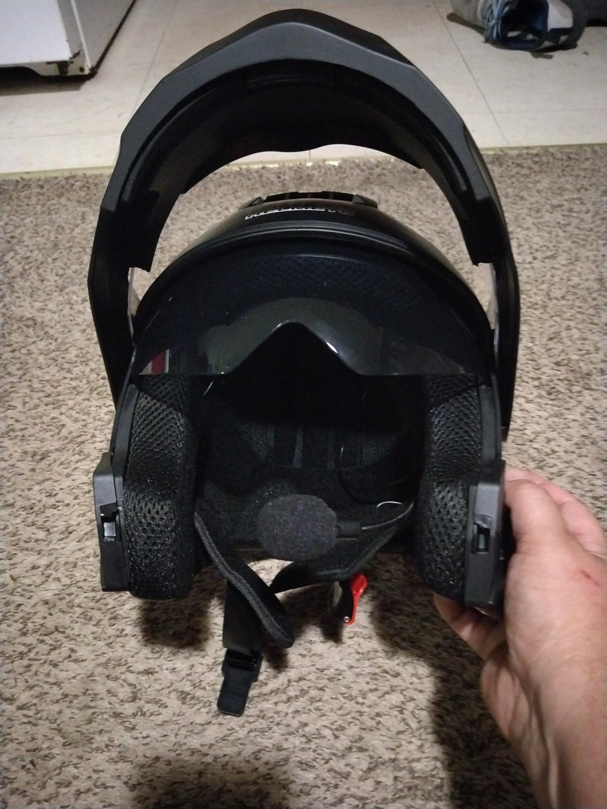 Bluetooth Modular Motorcycle Helmet DOT/ECE Approved Full Face Flip up Anti-Fog Double Visor Helmet Built-in Dual Speaker with Microphone for Adult Men and Women… customer photo 2