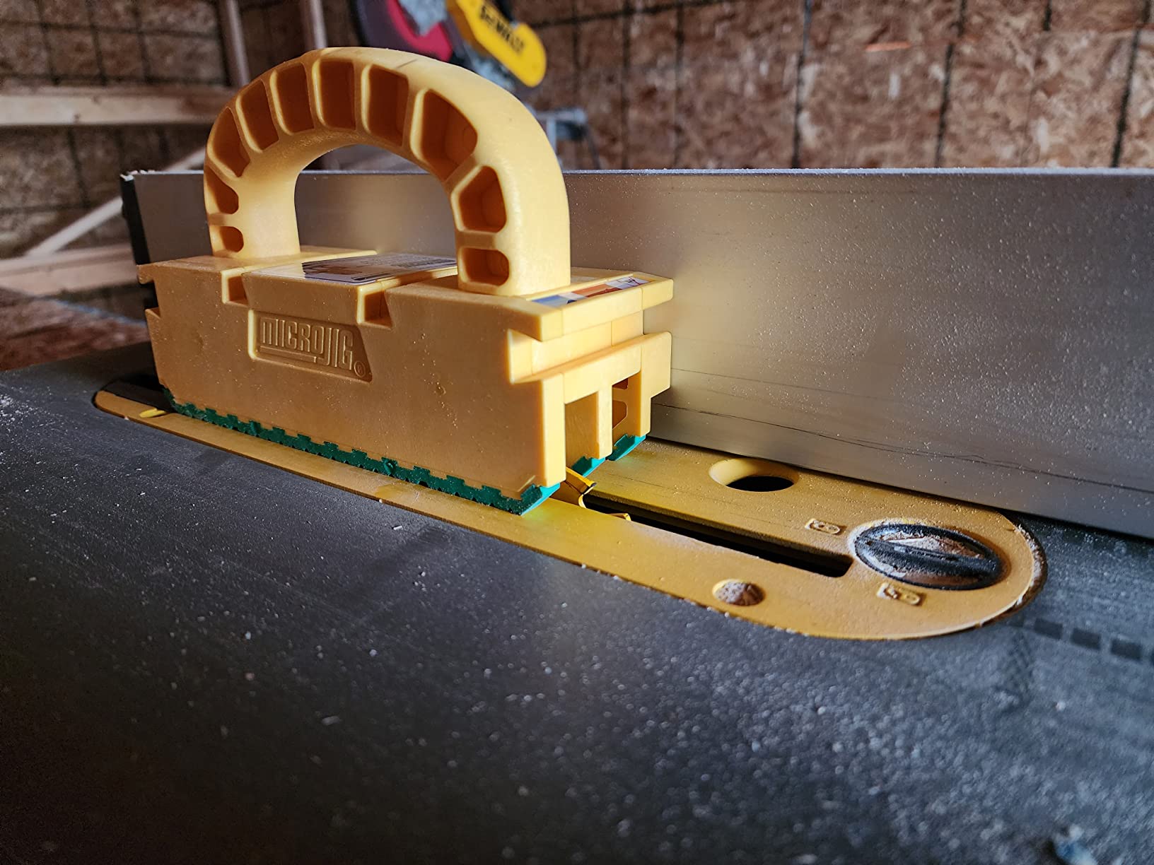 MICROJIG GRR-RIPPER 2GO Push Block for Routers, Jointers, Band and Table Saws, Woodworking Tool, Extreme Grip, GR2-GO, Yellow/Green customer photo 2
