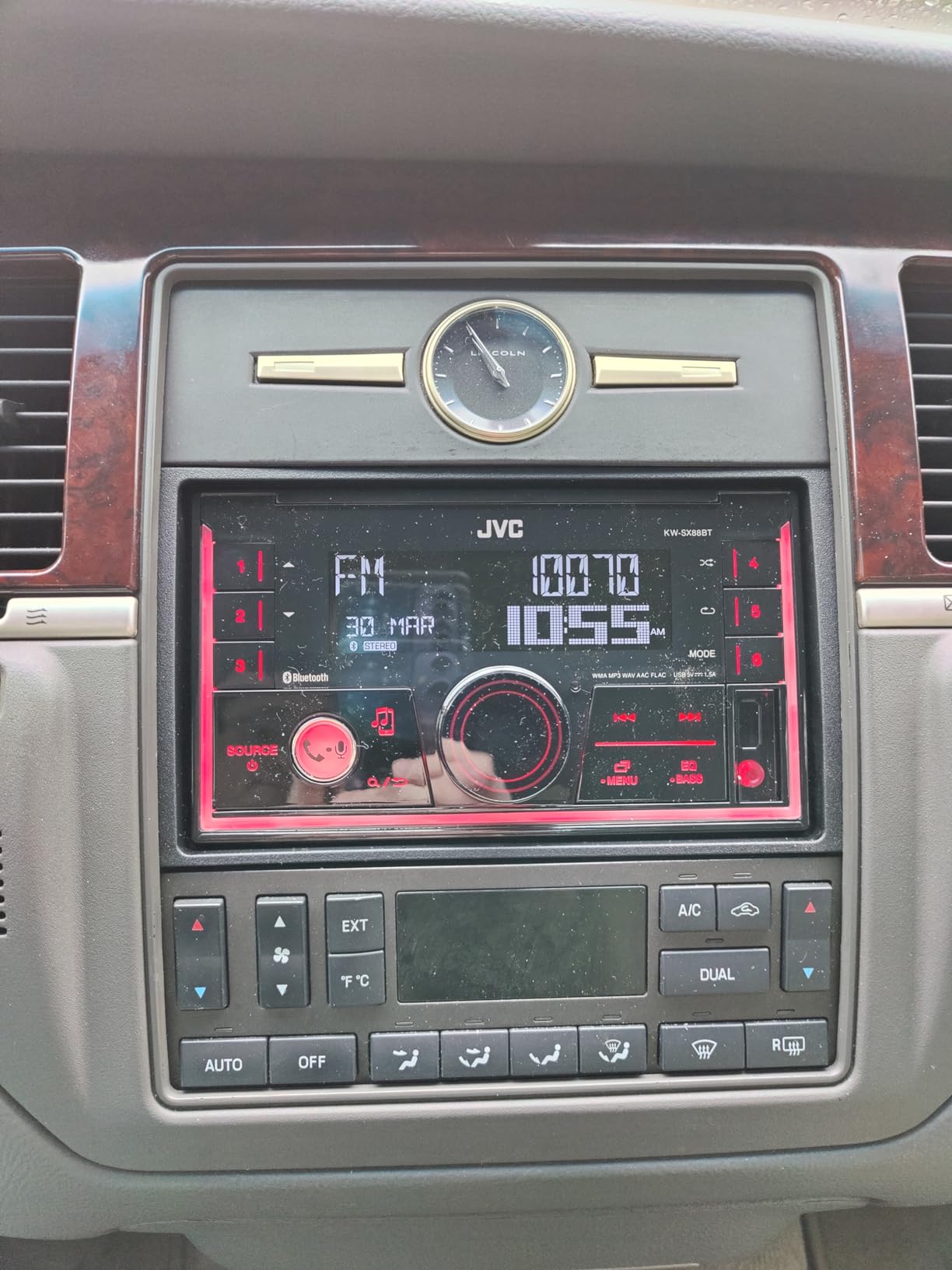 JVC KW-SX88BT Bluetooth Double DIN Car Stereo, 200W Digital Stereo Receiver, AM/FM Radio, Dual Phone Connection, 13-Band EQ, 1.5A USB & AUX Inputs, Custom Color Illumination, Shallow Chassis customer photo 2