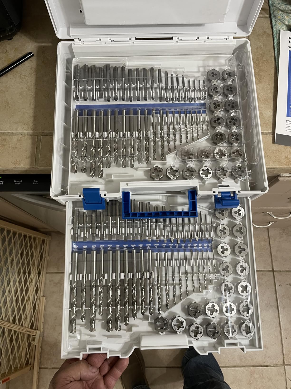 toolant 127-Piece Metric & SAE Ratcheting Tap and Die Set customer photo 2