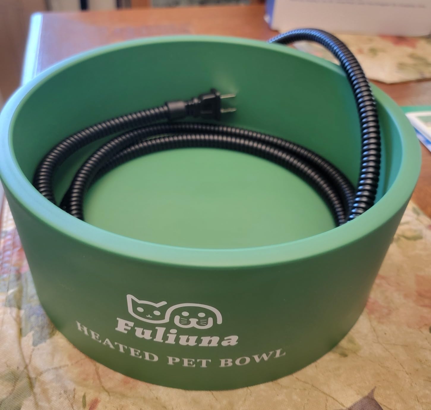 Large Heated Water Bowl, Outdoor Heated Dog Bowl with Chew Resistant Power Cord, Thermal Bowl Provide Drinkable Water in Winter, Heated Pet Bowl for Cat Rabbit Chicken Duck Squirrel 0.85 Gal customer photo 2