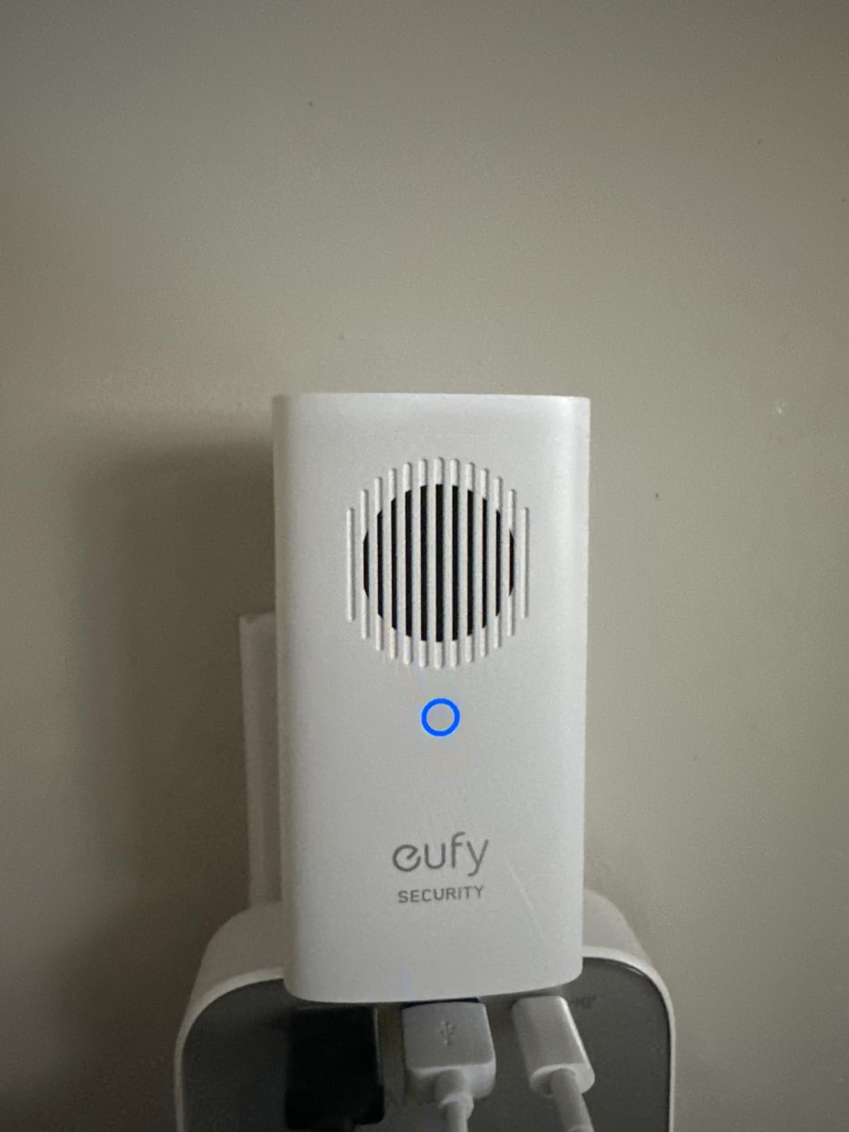 eufy Security Video Doorbell Add-On Chime, Indoor Chime, Requires eufy Security Video Doorbell E340/C30/C31, No-Delay Ring, Adjustable Volume, 8 Fun Ringtones, only works with 2.4GHz Wi-Fi customer photo 1