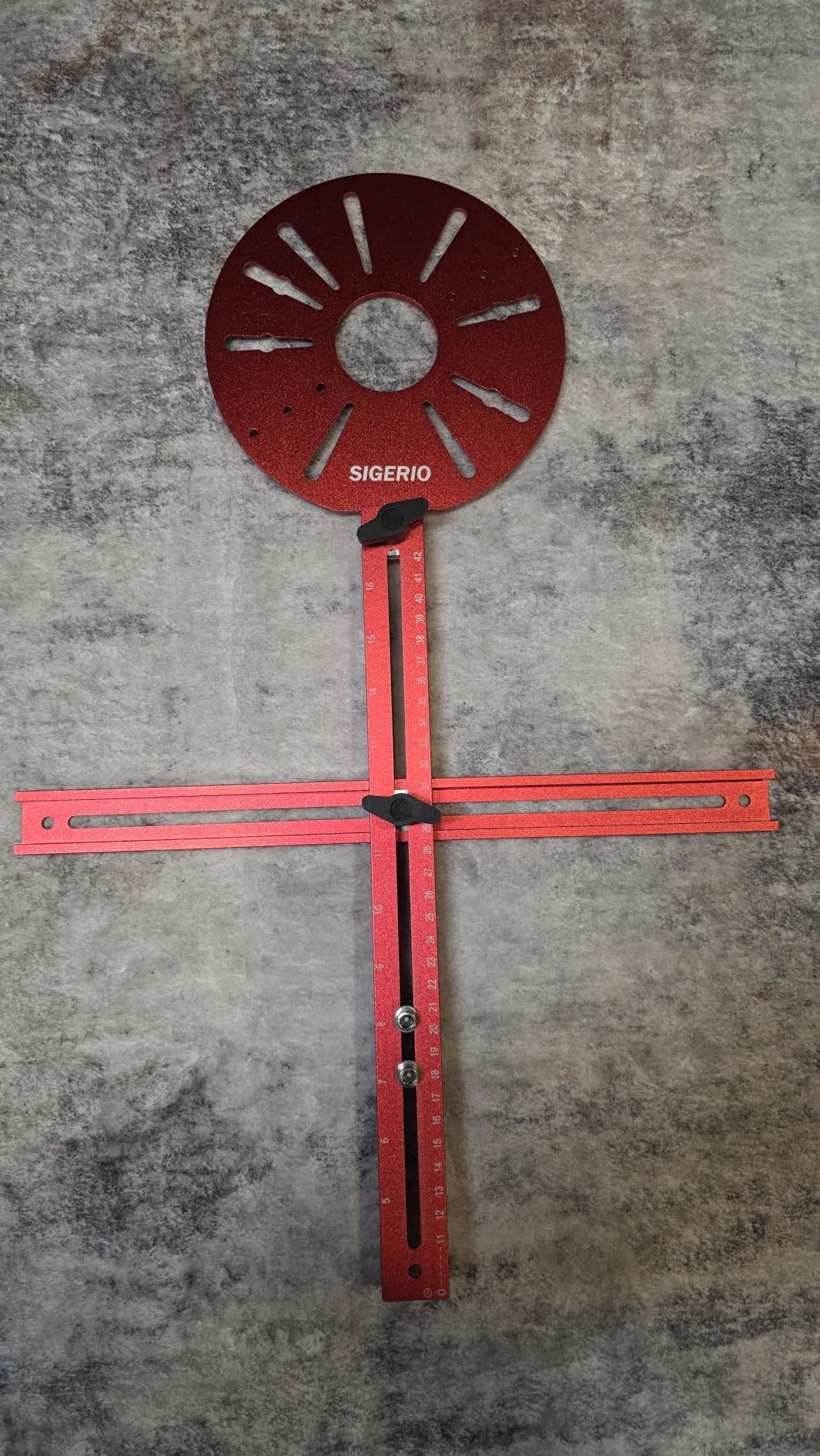 4 in 1 Router Circle Cutting Jig for Cutting Large Circles 10