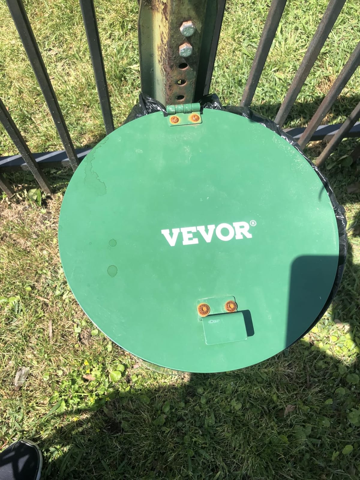 VEVOR Dog Waste Station, Rust-Proof Pet Poop Station with Bags, Can Liners customer photo 1