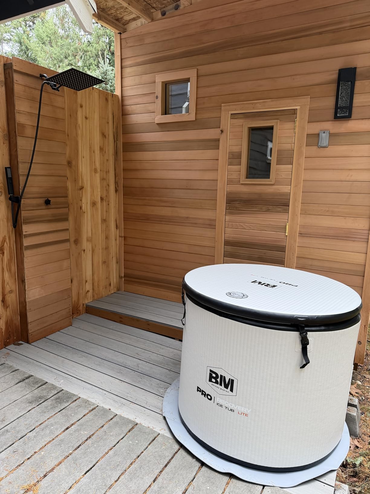 Slanted-Edge Cold Plunge Tub, 155 Gallon, 61