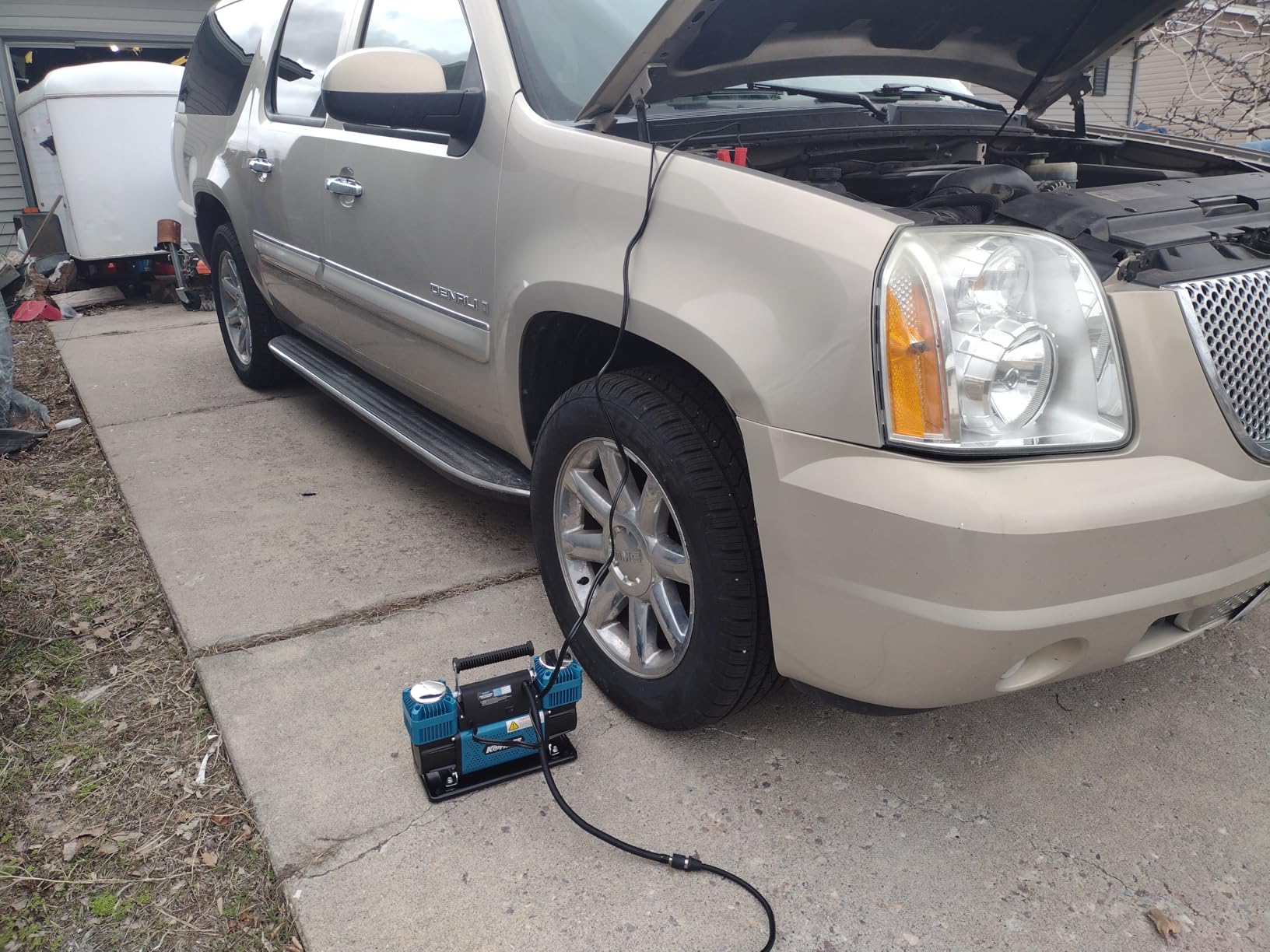 Kohree 12V Dual Cylinder Air Compressor, 12.35 ft³/Min Fast Tire Inflator customer photo 2