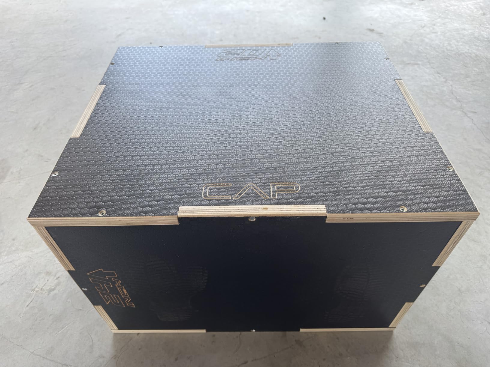 CAP Barbell 3-in-1 Plyometric Box | Multiple Styles and Sizes customer photo 1