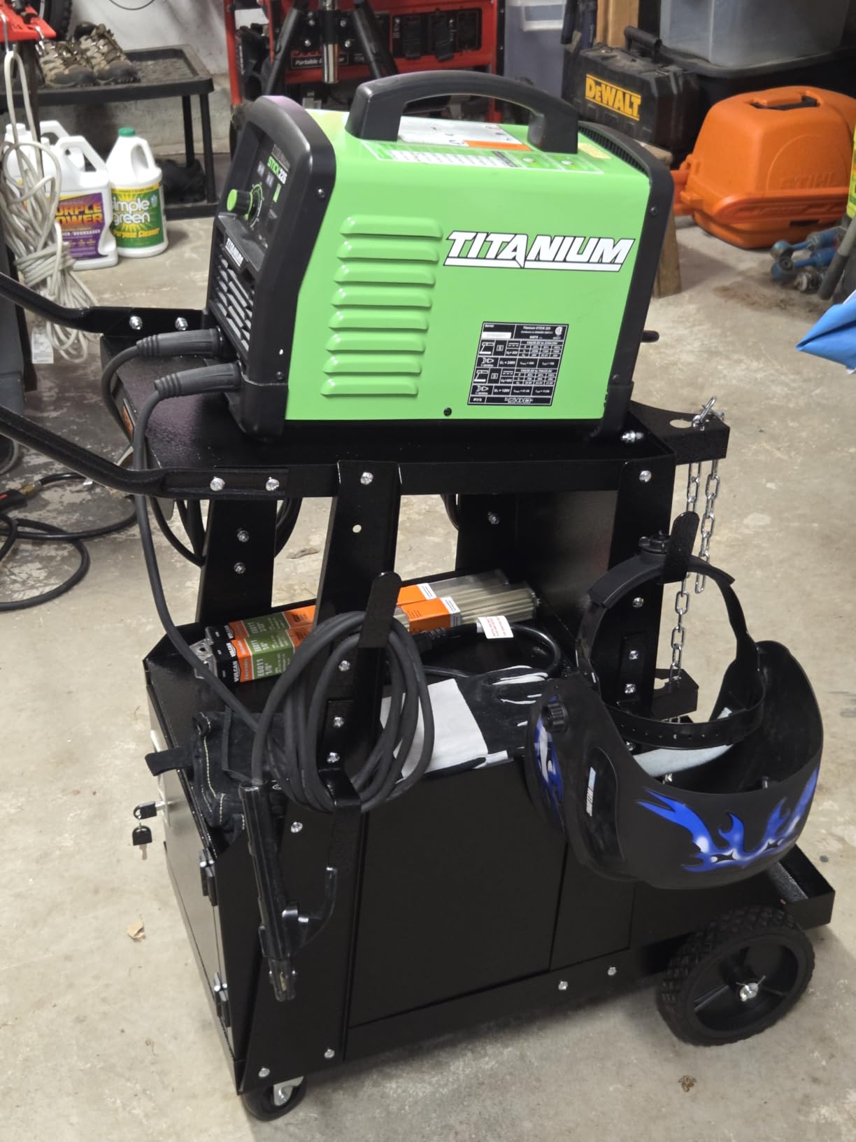 VEVOR Welding Cart 2 Drawers Welder Cart Heavy Duty with Lockable Cabinet customer photo 1