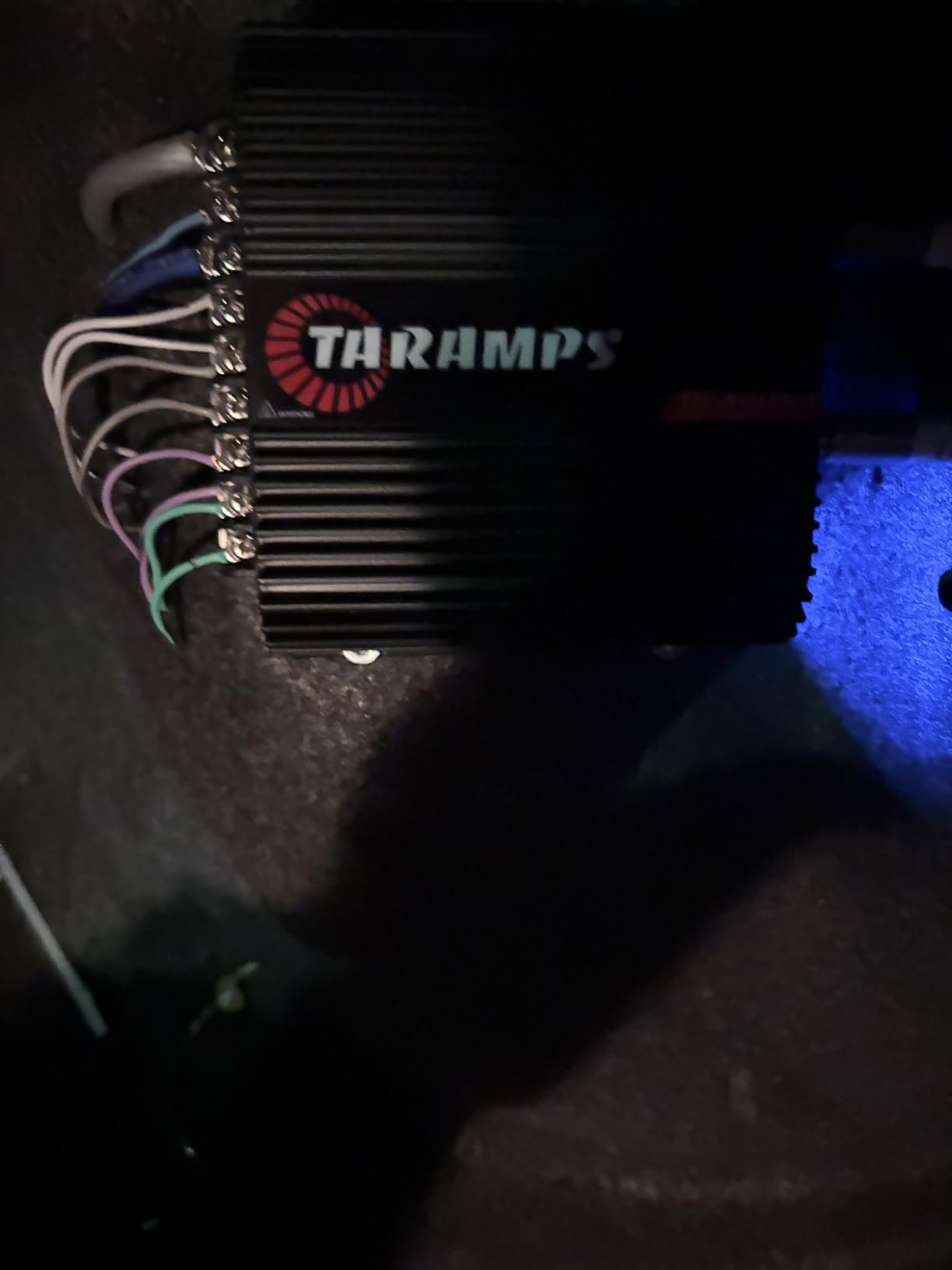 Taramps TS 400X4 Black 2 Ohms 400W RMS 4-Channel Car Audio Amplifier customer photo 1