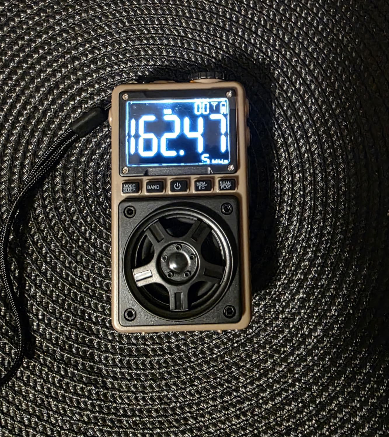 Bluetooth AM FM Shortwave Radio with NOAA Weather Alert,1250mAh Rechargeable Portable Pocket Radio with Best Reception,5W Big Speaker, Digital Tuner and Earphone,Support SD Card and USB MP3 Player customer photo 1