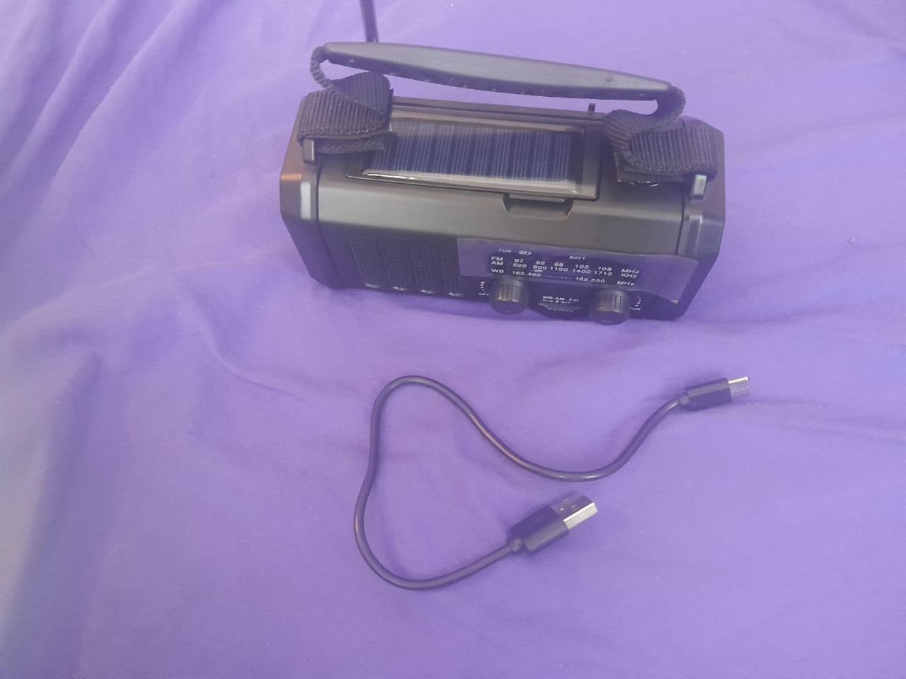 NOAA Weather Radio 20000mAh Emergency Hand Crank Solar Radio AM/FM customer photo 1