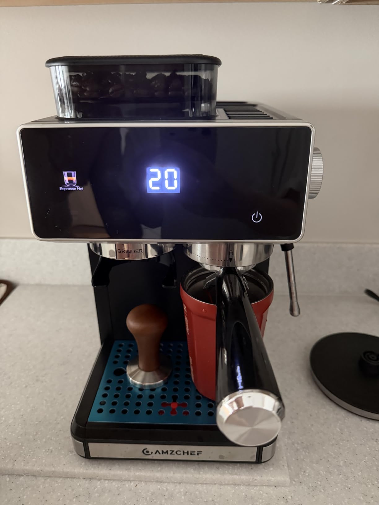 AMZCHEF Espresso Machine with Grinder, 20 Bar, Latte & Cappuccino, Black customer photo 1