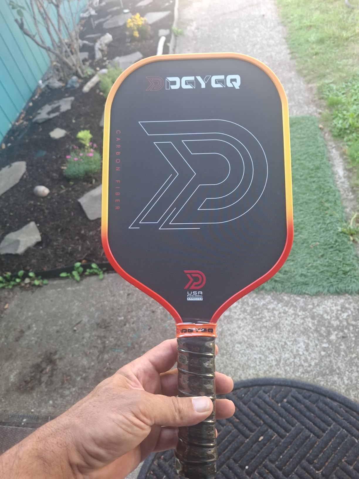 DGYGQ Pickleball Paddles, T700 Raw Carbon Fiber Surface, 16mm Polypropylene Honeycomb Core for All Skill Levels - Larger Sweet Spot for Max Spin, Control & Power customer photo 1